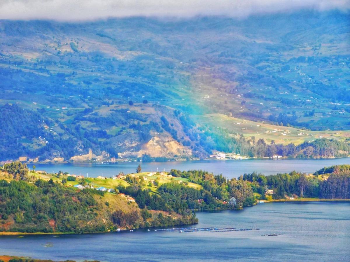 Campsite Con Vista A La Laguna De