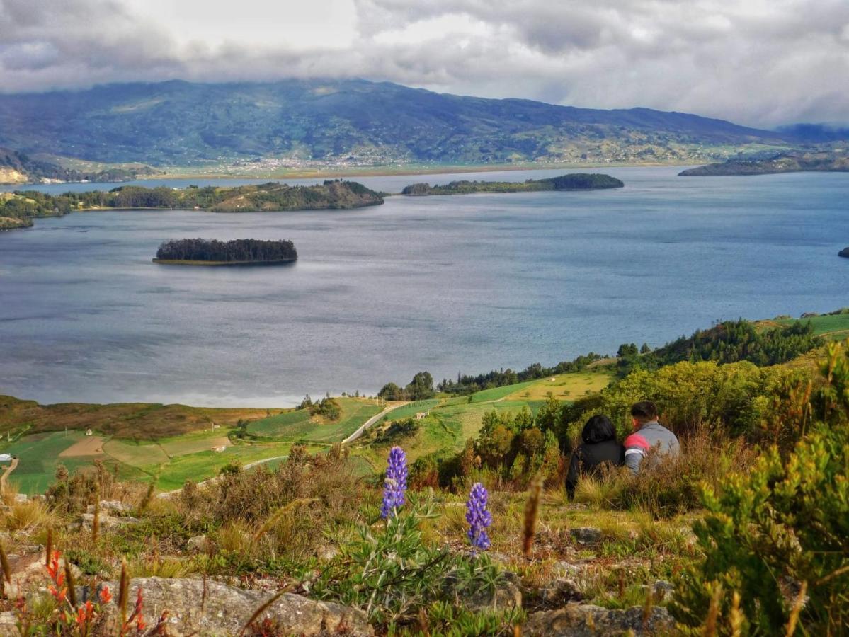 Con Vista A La Laguna De Campsite Tota