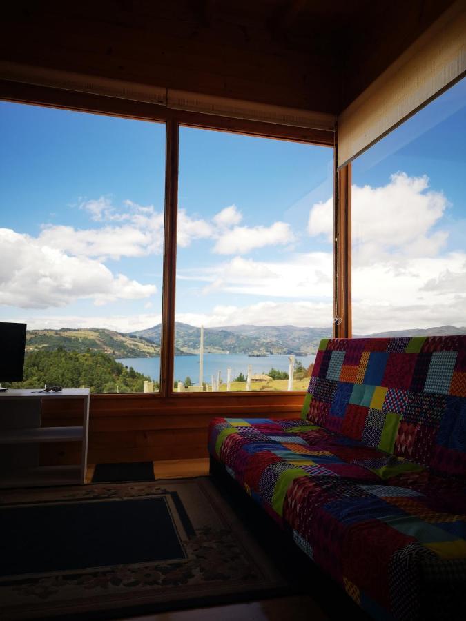 Campsite Con Vista A La Laguna De Tota