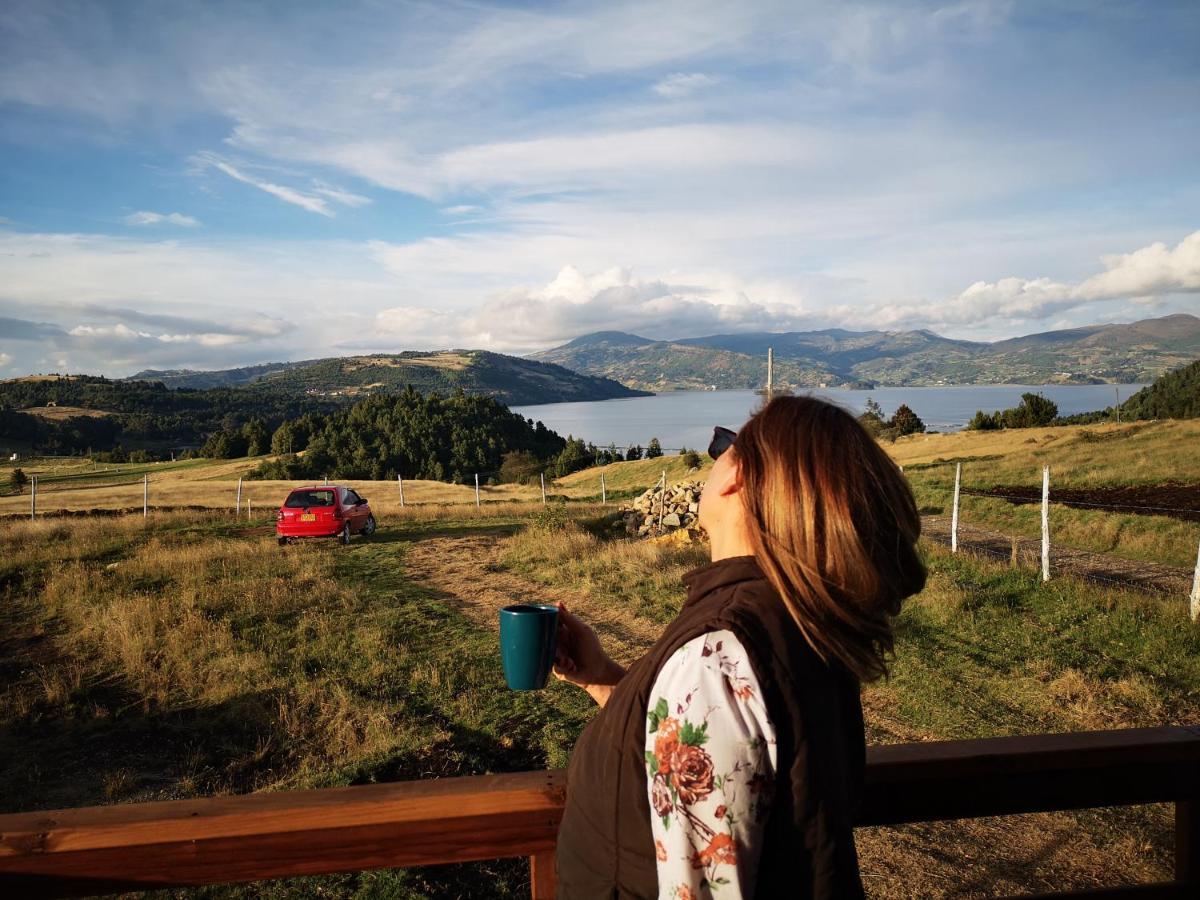 Campsite Con Vista A La Laguna De